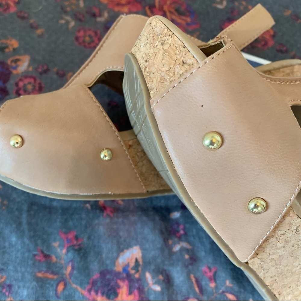 *NWT* Kenneth Cole Reaction Cork Heel Sandals - Picture 8 of 10